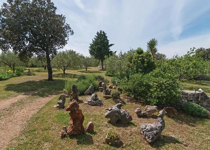 Gorgeous Home In Pucisca With Wifi * Pucisca